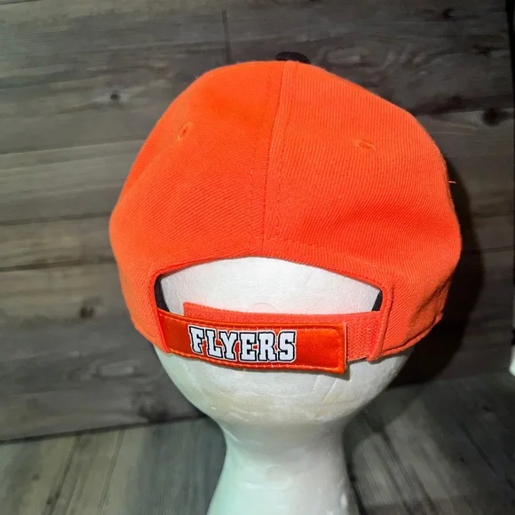 PHILADELPHIA FLYERS Orange and Black Embroidered NHL Reebok Strapback HAT - Picture 4 of 7